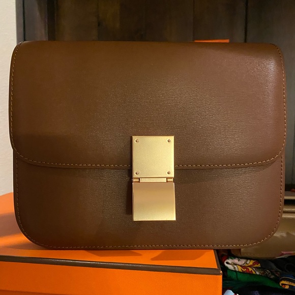Small Classic Bag in Box Premium Saffiano Leather |Brown Camel |Rose Gold Clasp - Picture 14 of 16